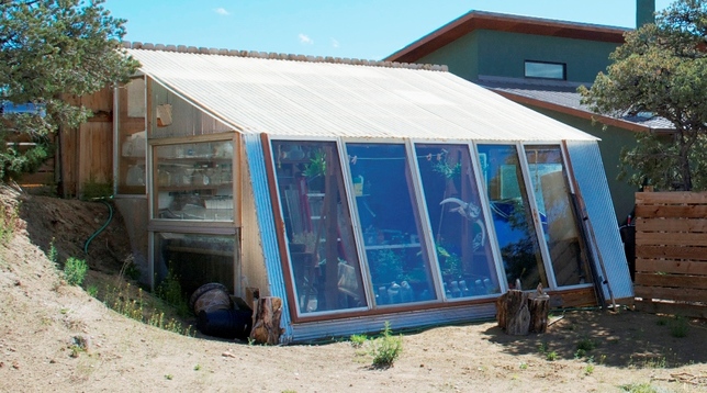 Uneven Span Greenhouse